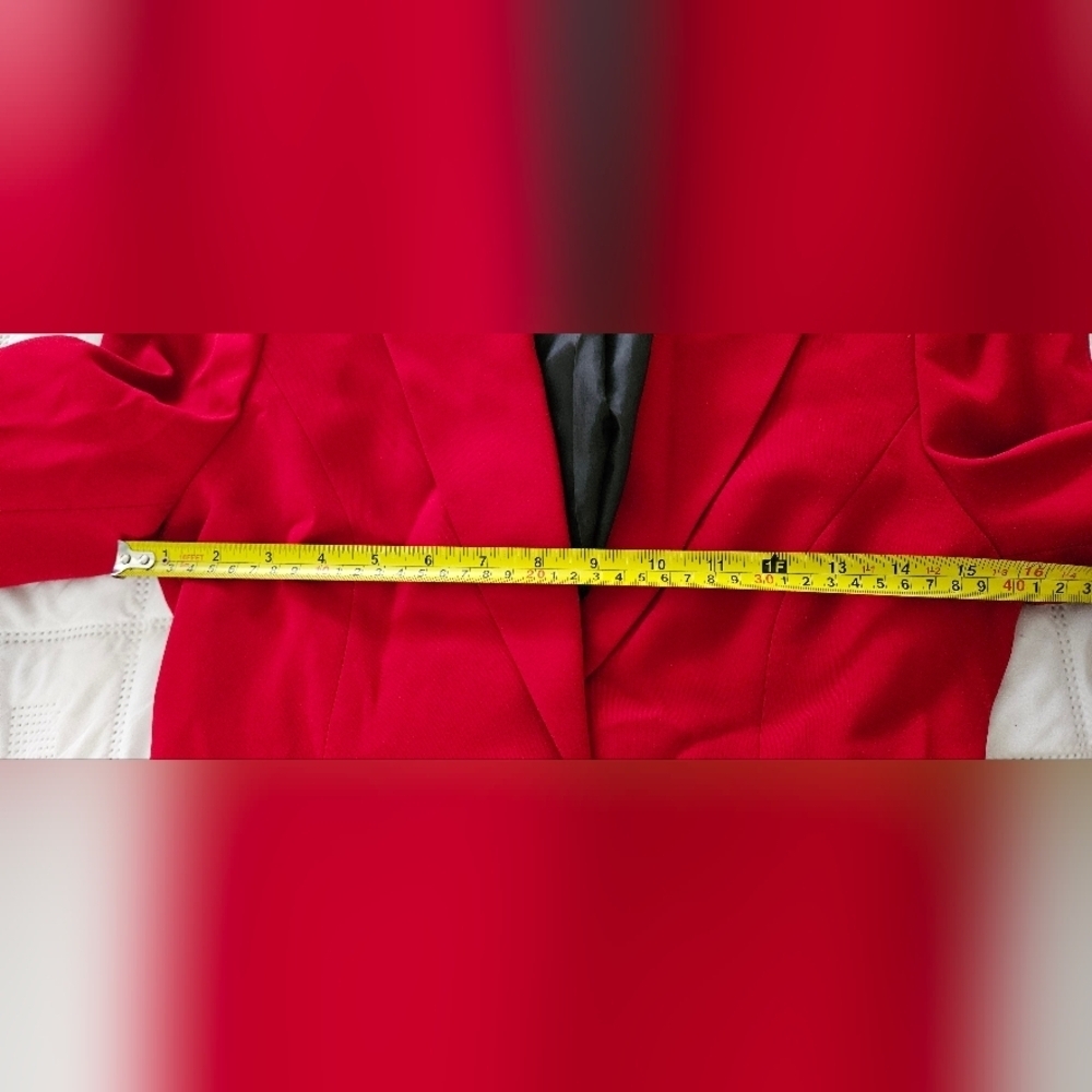 🌟Like New Vintage Elegant Red Blazer🌟 - Picture 4 of 8